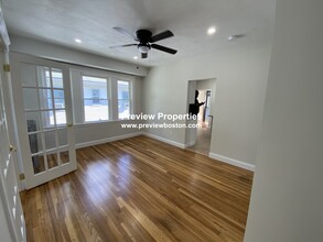 62 Kenrick St in Boston, MA - Building Photo - Building Photo