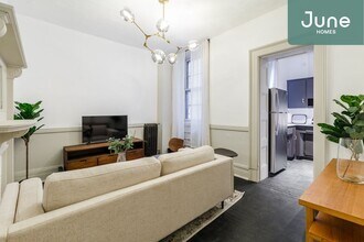 400 W 20th St-Unit -C in New York, NY - Building Photo - Building Photo