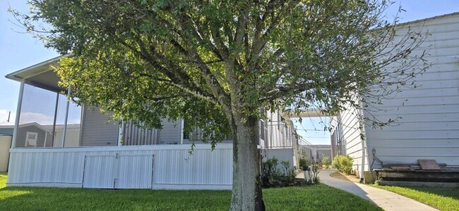 2527 SE 32nd St in Okeechobee, FL - Building Photo - Building Photo