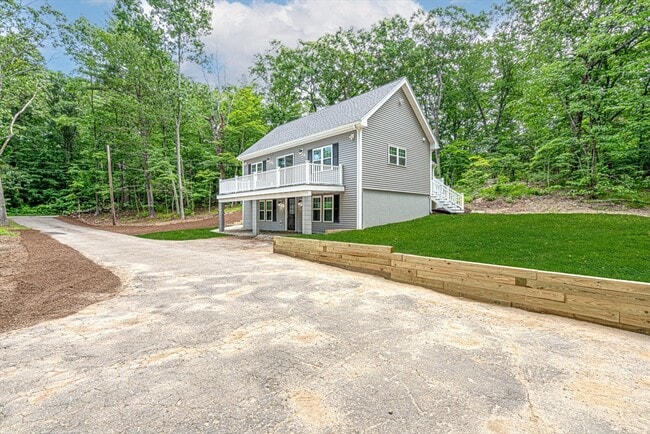 130 Rocklawn Ave in Attleboro, MA - Building Photo - Building Photo