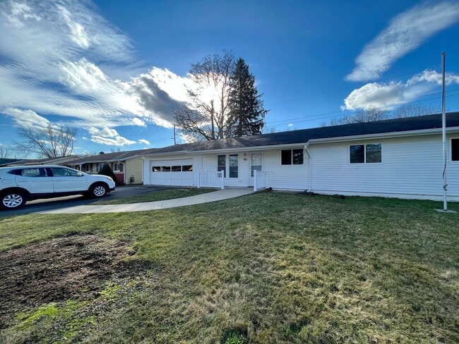 property at 90 Robinhood Dr