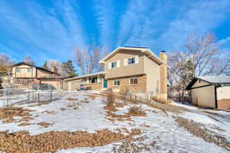 2625 Villa Loma Dr in Colorado Springs, CO - Foto de edificio - Building Photo