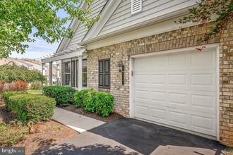 44401 Wedgeford Way in Ashburn, VA - Foto de edificio - Building Photo