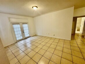 6352 Raleigh St in Orlando, FL - Building Photo - Building Photo