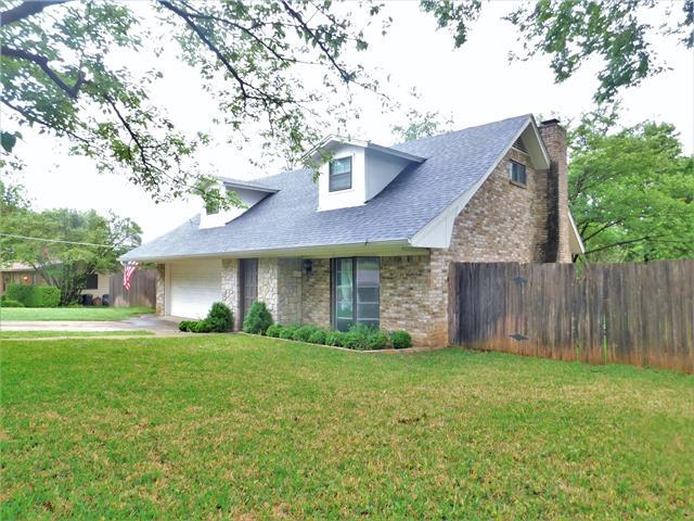 126 Bluebonnet Dr in Highland Village, TX - Building Photo - Building Photo