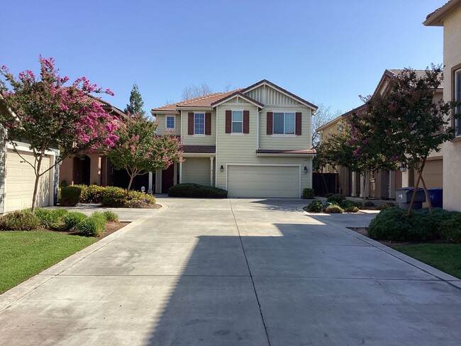 4366 W Artemisa Dr in Fresno, CA - Foto de edificio - Building Photo