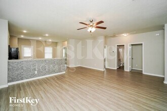 8941 Elizabeth Pk in Converse, TX - Building Photo - Building Photo