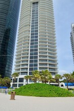 18671 Collins Ave in Miami, FL - Building Photo - Building Photo