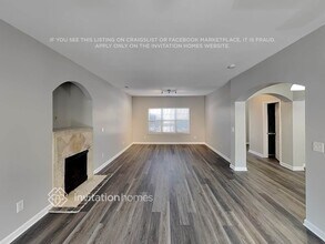 9215 Ducati Ln, Unit 134 in Cornelius, NC - Foto de edificio - Building Photo