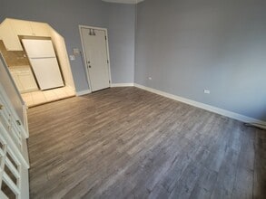 802 Dempster St in Evanston, IL - Building Photo - Building Photo