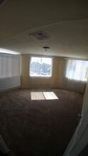 6018 Norwalk Blvd, Unit #200 in Whittier, CA - Foto de edificio - Building Photo