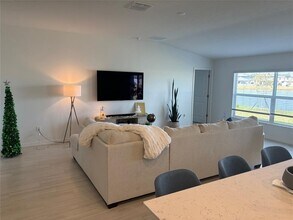 8823 Sunset Pk Trl S in Parrish, FL - Building Photo - Building Photo