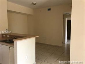 7320 NW 114th Ave-Unit -Unit105 in Doral, FL - Building Photo - Building Photo