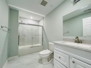 43 Oread St in Worcester, MA - Foto de edificio - Building Photo