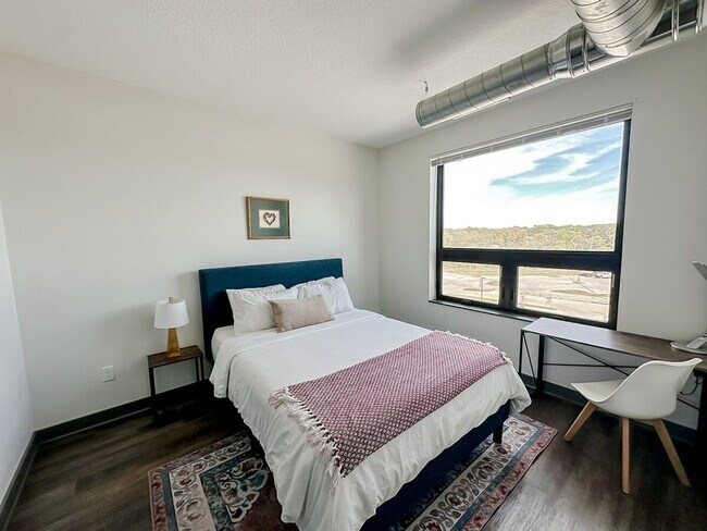 1261 8th St, Unit SI ID1036769P in West Des Moines, IA - Building Photo - Building Photo