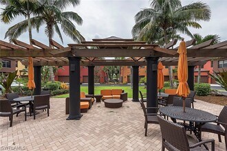 9102 Capistrano St S in Naples, FL - Building Photo - Building Photo