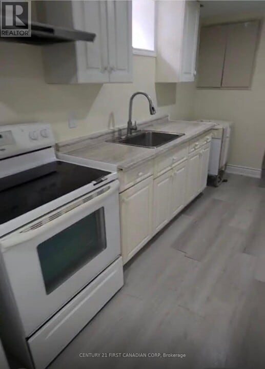 491 Salisbury St in London, ON - Building Photo