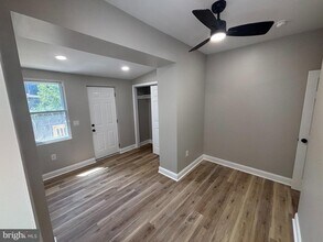 6136 Sansom St in Philadelphia, PA - Building Photo - Building Photo