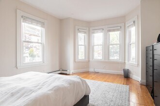 368 Washington St, Unit 1 in Cambridge, MA - Building Photo - Building Photo