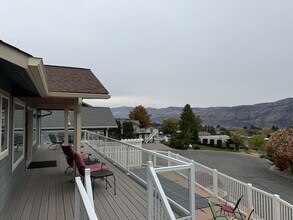 165 Coral St in Manson, WA - Building Photo - Building Photo