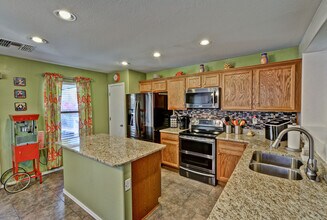 17106 N 184th Ln in Surprise, AZ - Foto de edificio - Building Photo