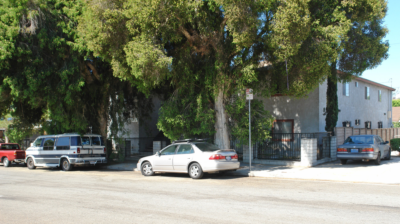 5075 Shearin Ave in Los Angeles, CA - Building Photo