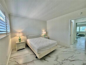 473 12th Ave S in Naples, FL - Building Photo - Building Photo