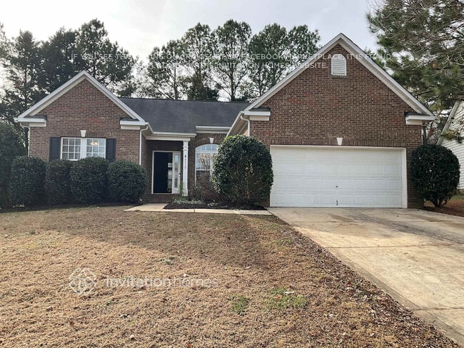 5715 Branthurst Dr in Charlotte, NC - Foto de edificio - Building Photo
