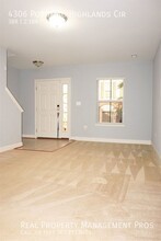 4306 Potomac Highlands Cir in Triangle, VA - Building Photo - Building Photo