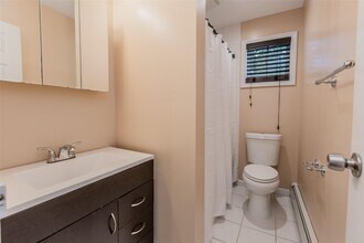 15 Danville Dr in Greenlawn, NY - Building Photo - Building Photo