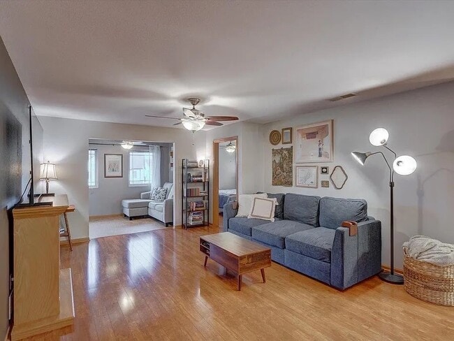 102 Prairie Heights Dr, Unit 416