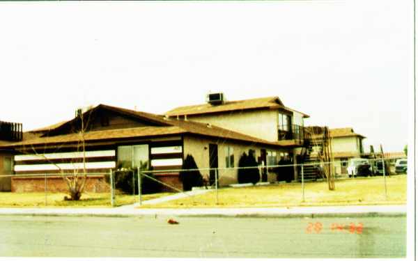 Reid Manor in Las Vegas, NV - Building Photo - Building Photo