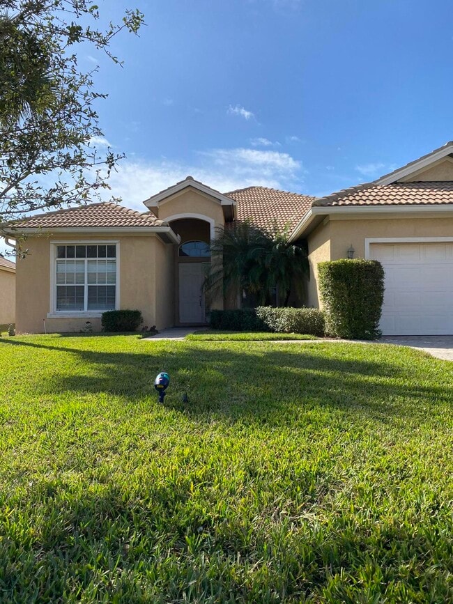 property at 434 NW Sheffield Cir