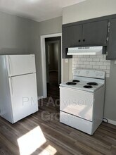 2618 SE Adams St in Topeka, KS - Building Photo - Building Photo