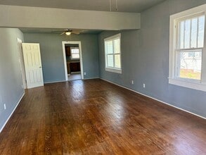 520 W Wallace St in Shawnee, OK - Building Photo - Building Photo