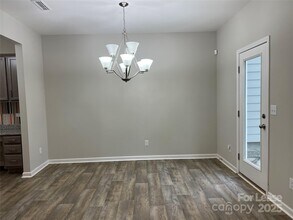 8637 River Ridge Dr in Charlotte, NC - Building Photo - Building Photo