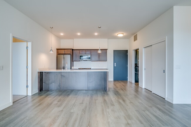 Artesa Apartments in Mequon, WI - Foto de edificio - Interior Photo