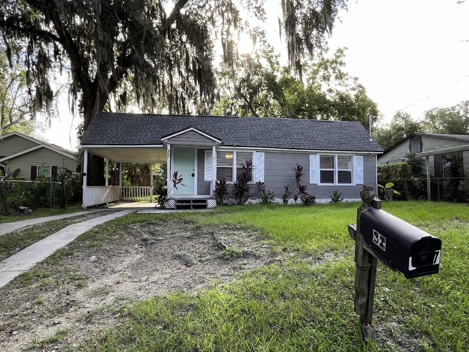 37 Haworth Ave in Jacksonville, FL - Foto de edificio