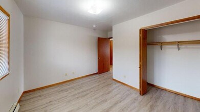 1943 E Capitol Ave in Bismarck, ND - Building Photo - Building Photo