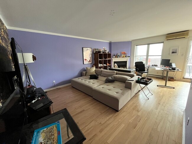property at 8486 Saint-Dominique Rue