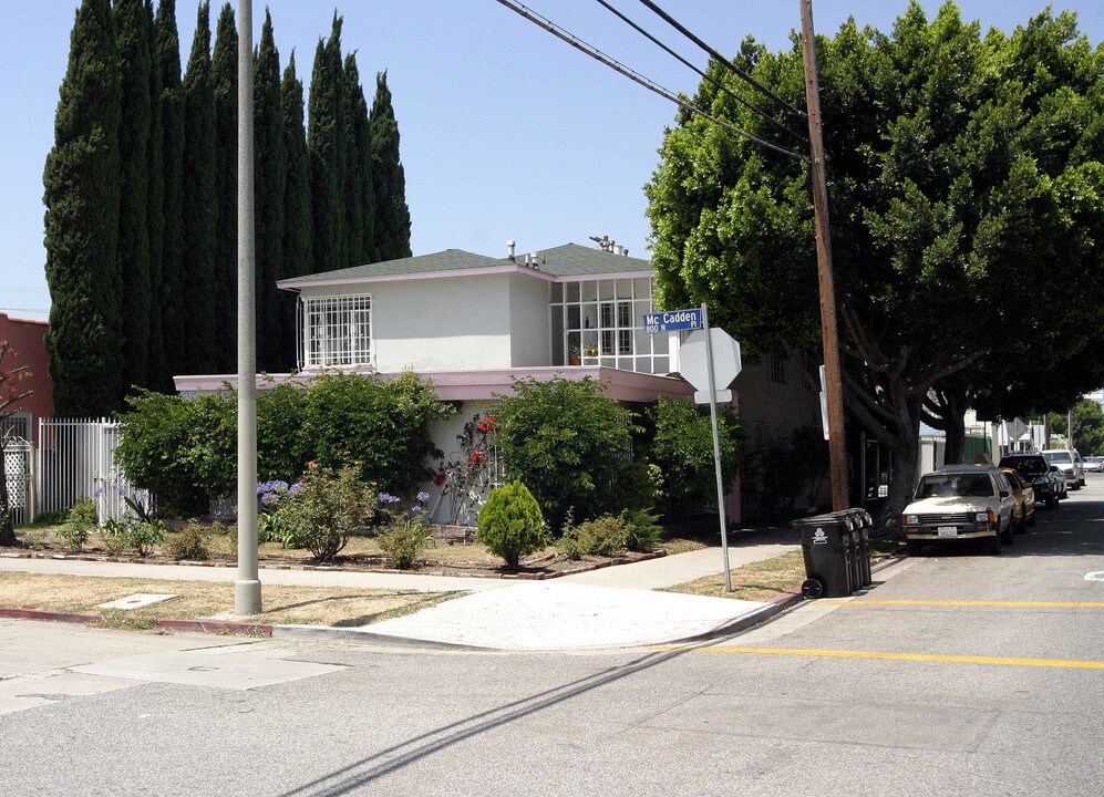 859 N McCadden Pl in Los Angeles, CA - Building Photo