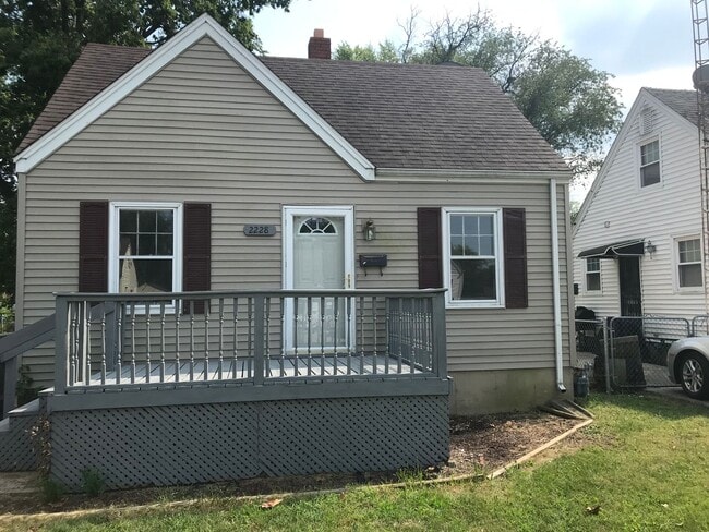 property at 2228 E Keys Ave