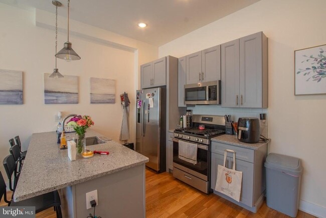1115 Germantown Ave in Philadelphia, PA - Building Photo - Building Photo