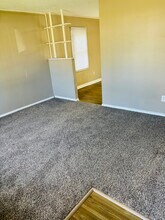 2949 Laverne Dr in Cincinnati, OH - Building Photo - Building Photo