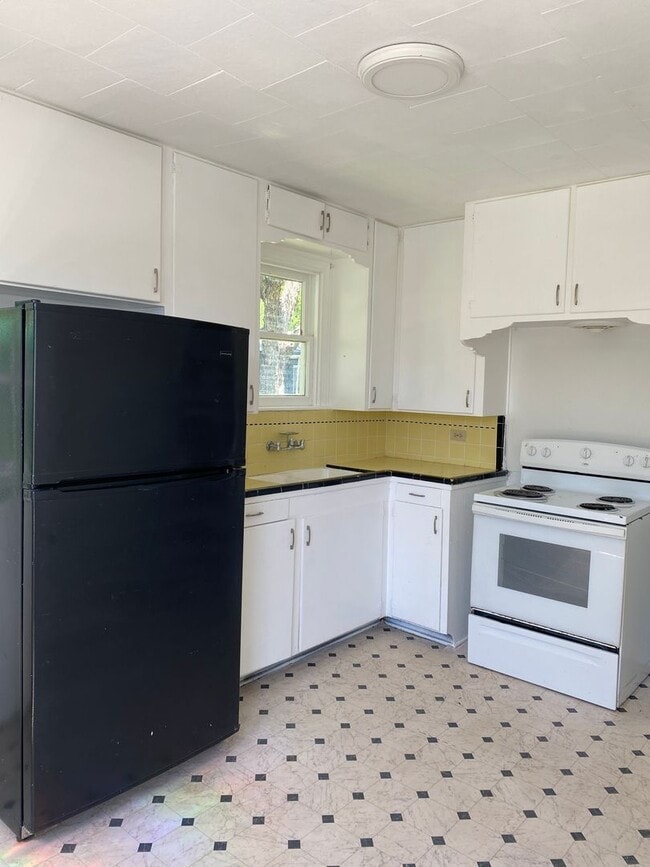 property at 1811 Alametos