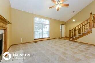 5732 McCormick Dr in Shawnee, KS - Building Photo - Building Photo