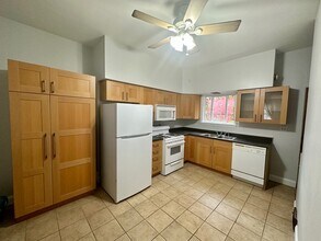 2515 Carey Way in Pittsburgh, PA - Building Photo - Building Photo