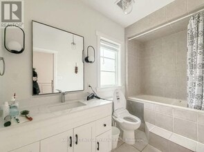 275 Estelle Ave in Toronto, ON - Building Photo - Building Photo