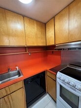 84-88-88 E Main St in Pawling, NY - Building Photo - Building Photo