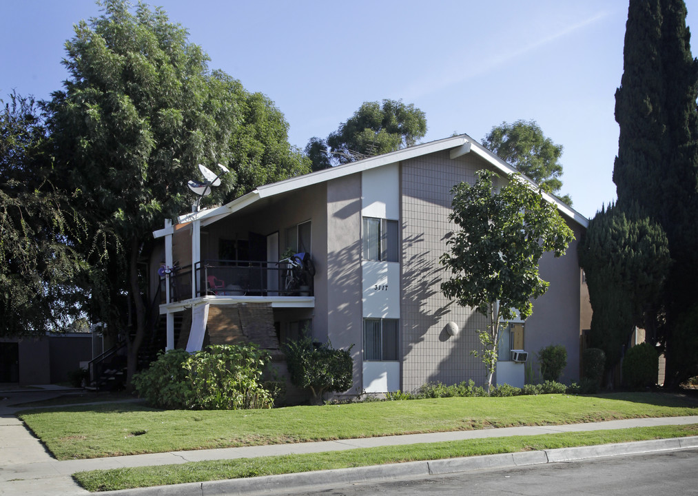 3117 Pearl Dr in Fullerton, CA - Building Photo